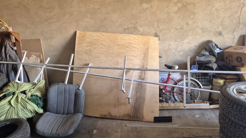 Продам оборудование для магазина одежды