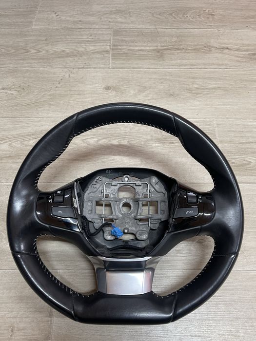 Volan Peugeot 308 T9