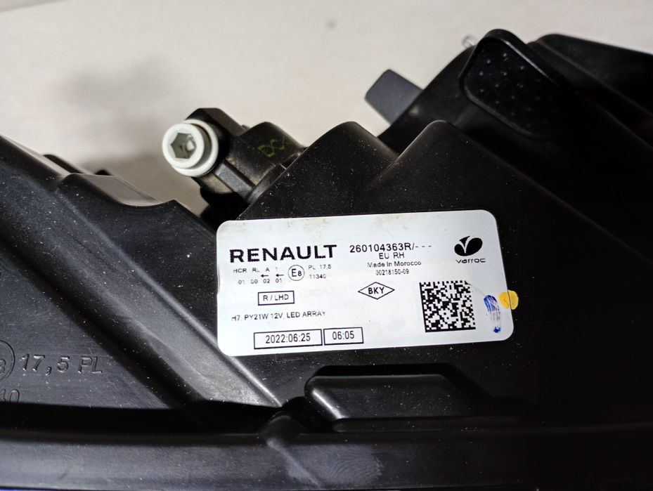 Far dreapta led original Dacia Logan 3 Sandero 3 jogger cod 260102586r