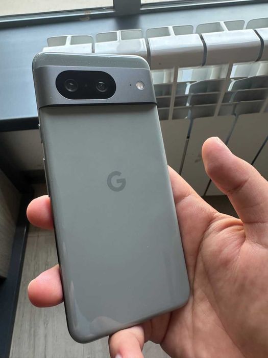 Google Pixel 8 (8/128) Hazel (Obmen)