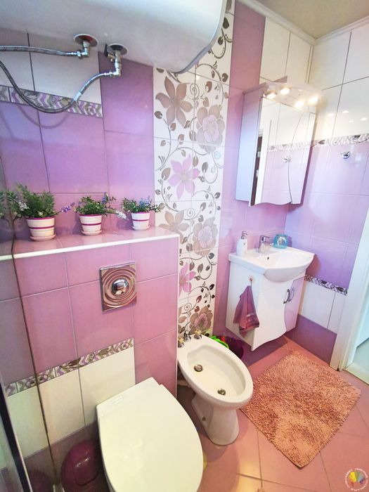 Дава се под наем Двустаен апартамент в Бургас, Център - 60 кв.м за 663 € - Снимка #11