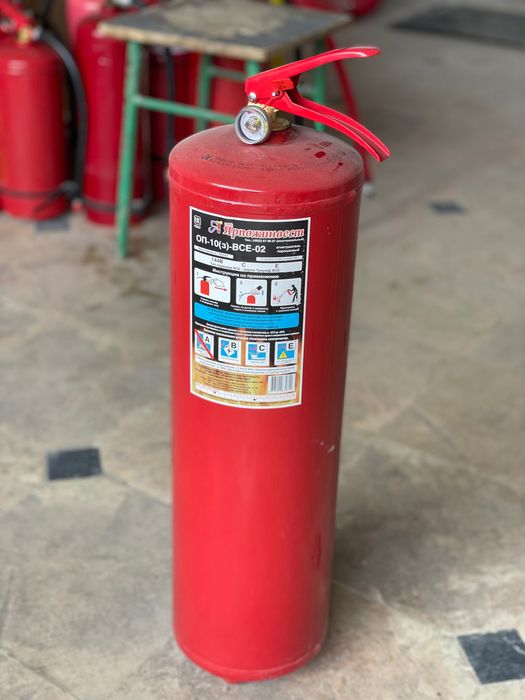 Огнетушитель сотилади