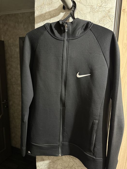 Продам олимпийки Nike