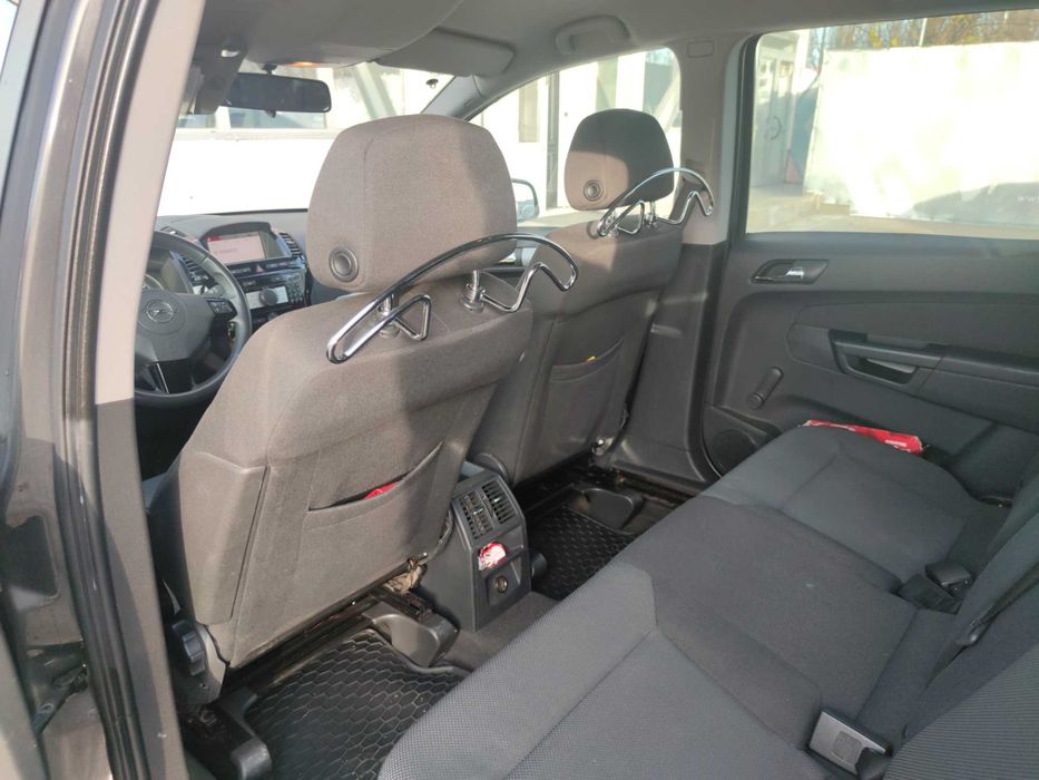 De vânzare Opel Zafira 2012.