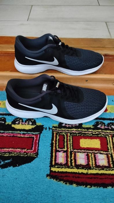 Nike Evolution 4