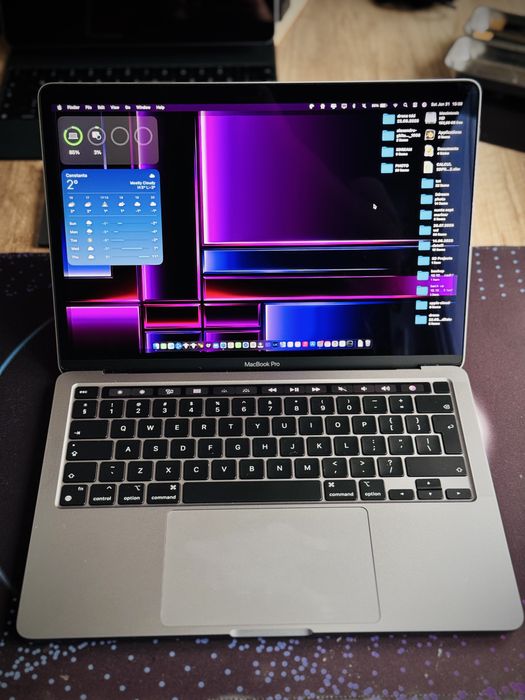 Vând MacBook Pro M1 (2021) – 16GB RAM, 1TB SSD, Touch Bar