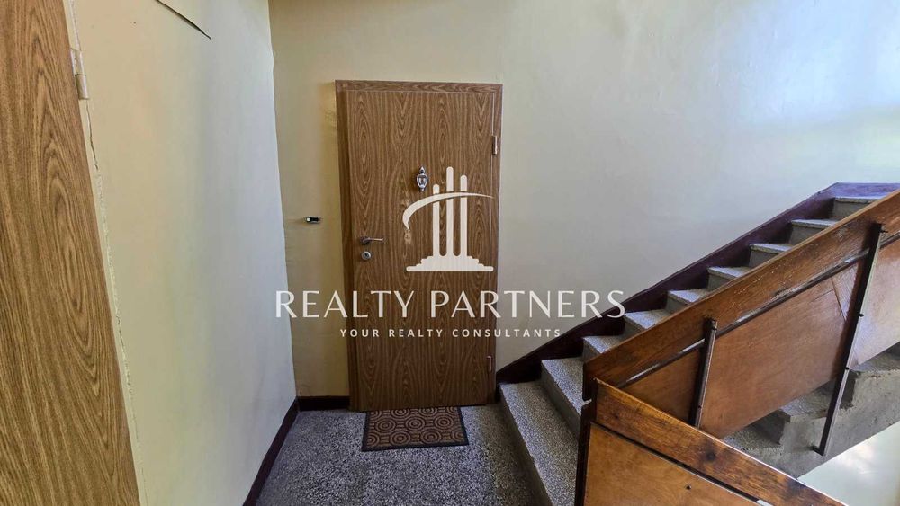 Продава се Тристаен апартамент в Радомир - 85 кв.м за 906 €/кв.м - Снимка #10