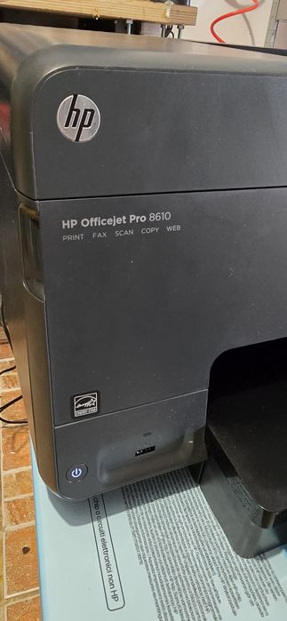 Imprimanta HP OfficeJet Pro 8610+cartuse noi