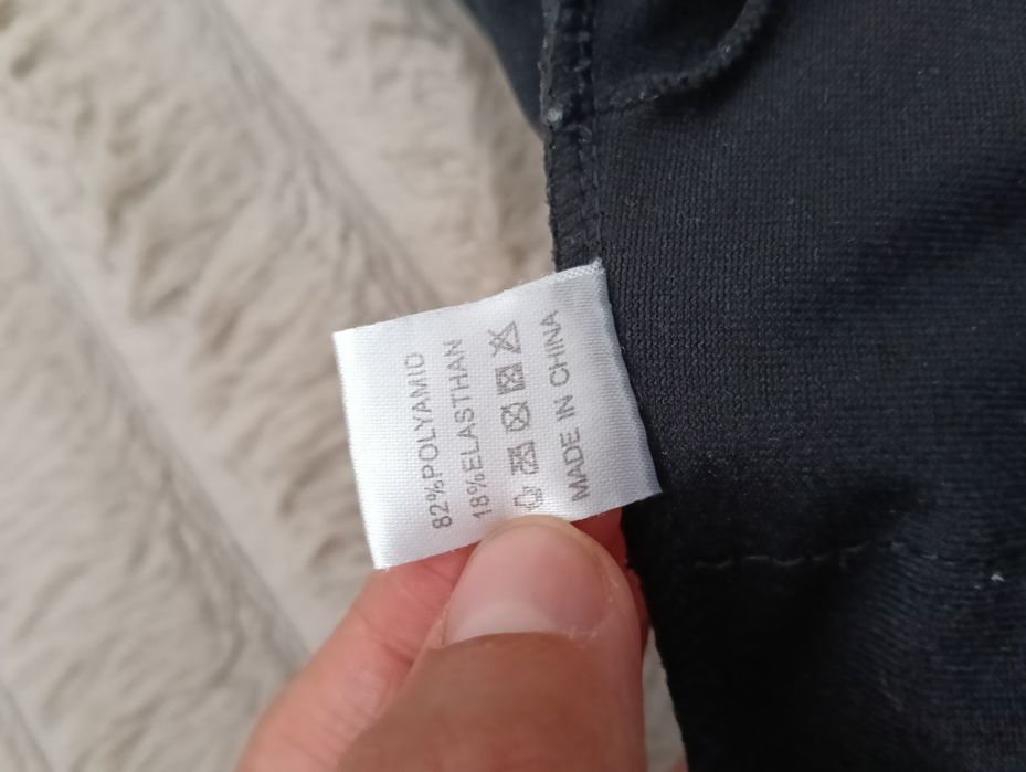 Costum de baie întreg , mărimea S