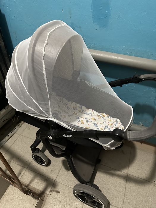 Коляска 2 в 1 люлька и прогулочная