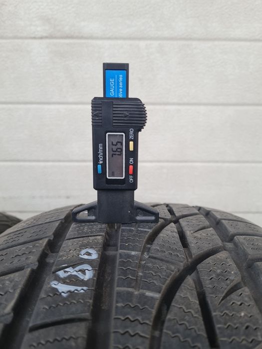 Зимни гуми 2 броя HANKOOK WinterIcept Evo 235 50 R18 дот 1314