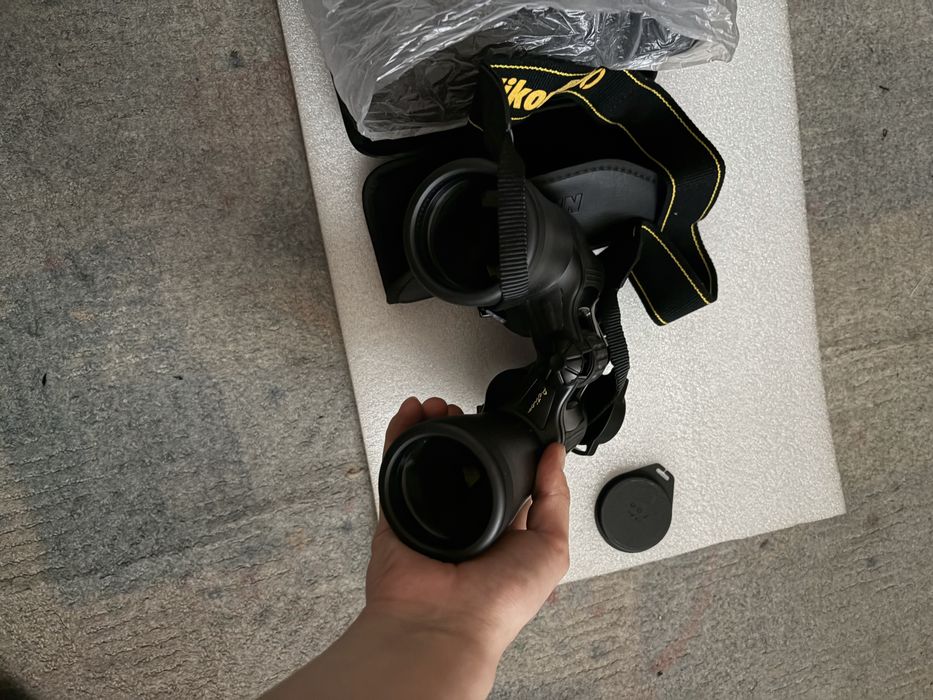 Продам бинокль Nikon Action