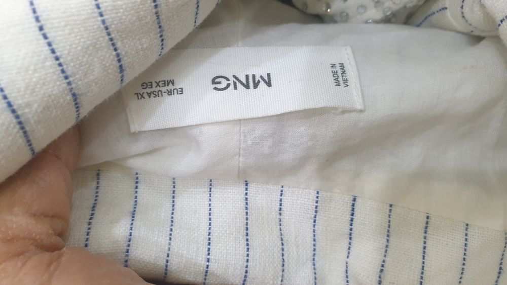 Женский пиджак с футболкой