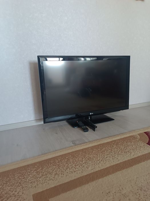 Продам ТВ LG 42LD