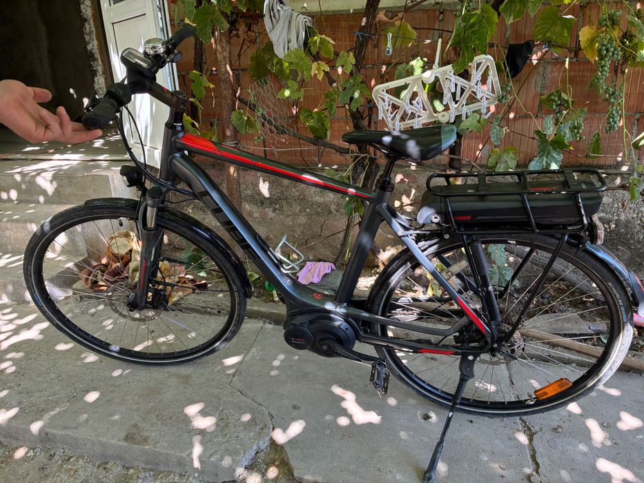 Bicicletă electrică de vânzare CUBE