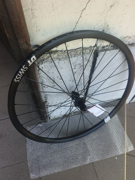 Задна капла DT SWISS HG1800 Spline 24 700C Disc 12x142mm Shimano 12Sp