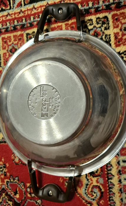 Продам малый казан от "Цептер".