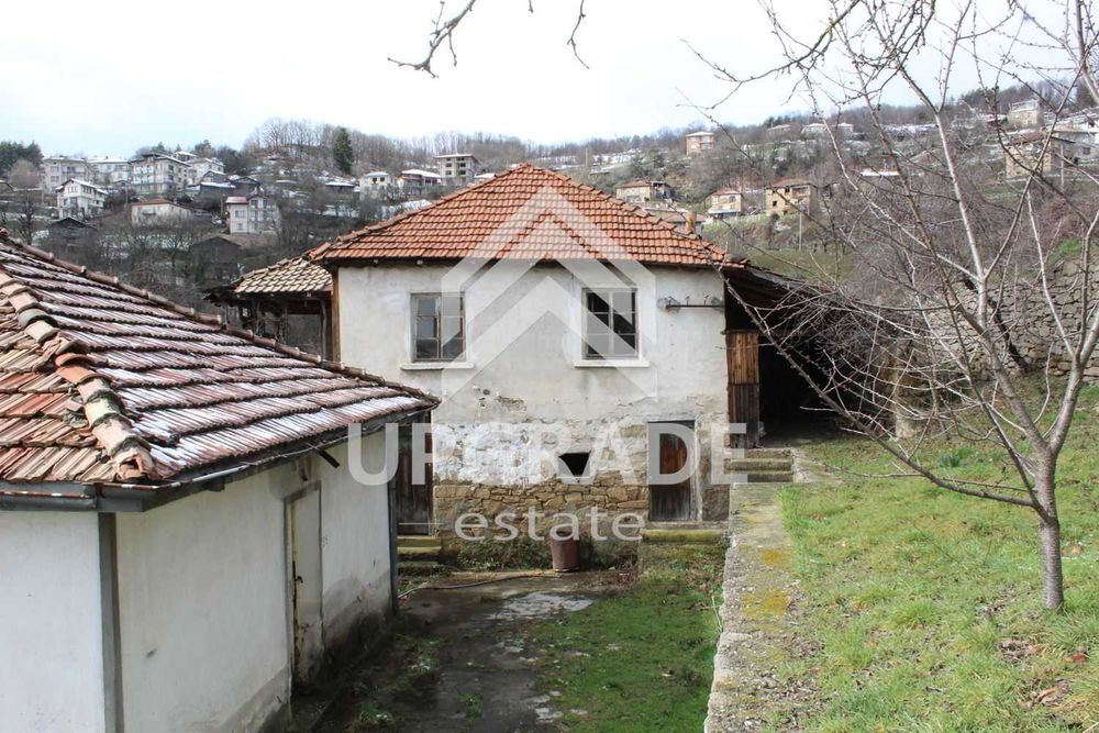 Продава се Къща в с. Лещак, Област Смолян - 100 кв.м за 100 €/кв.м - Снимка #3