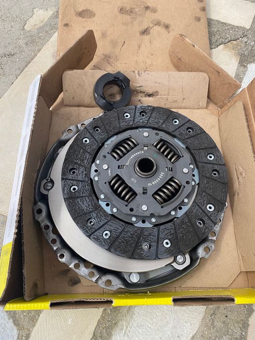 Съединител LUK с лагер