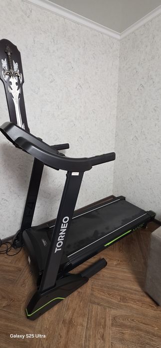 Продам беговую дорожку TORNEO