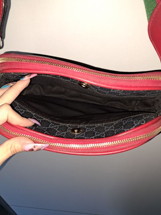 Страхотна чанта.