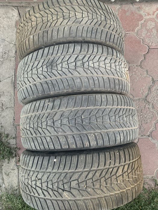 235/45/18 Hankok