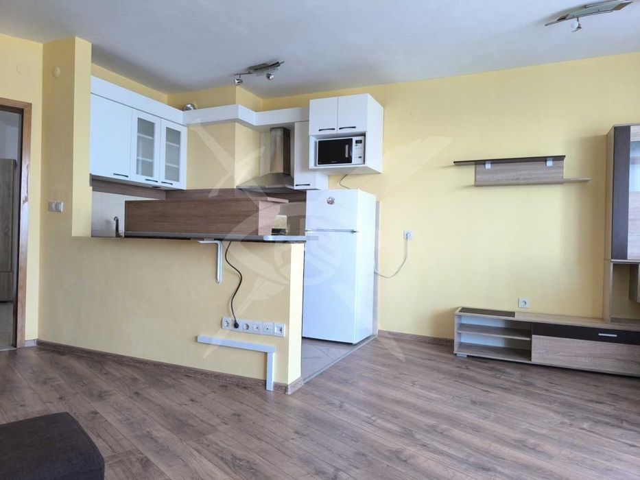 Дава се под наем Тристаен апартамент в София, Студентски град - 95 кв.м за 700 € - Снимка #2