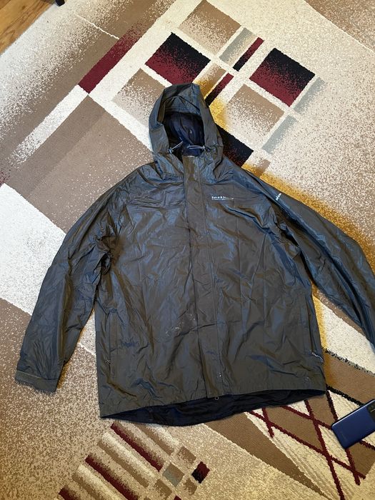 Продам куртку ветровку