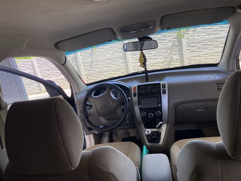 Vând hyundai tucson pentru dezmembrat