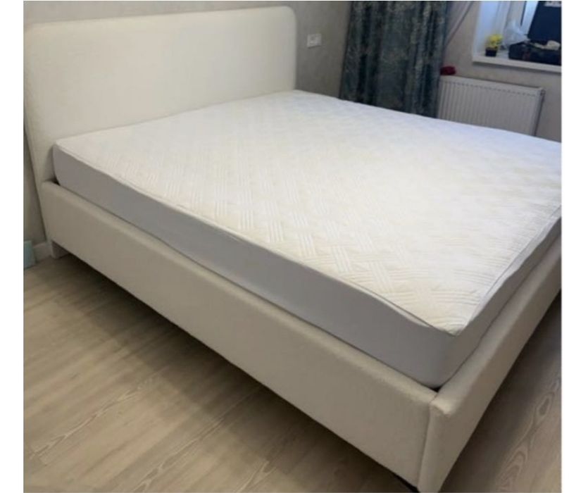 Кровать двухспальная