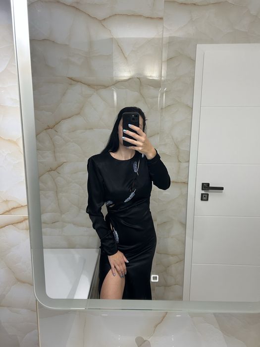 Rochie eleganta, neagra, Zara, cu aplicatii/ pietre, marimea M,