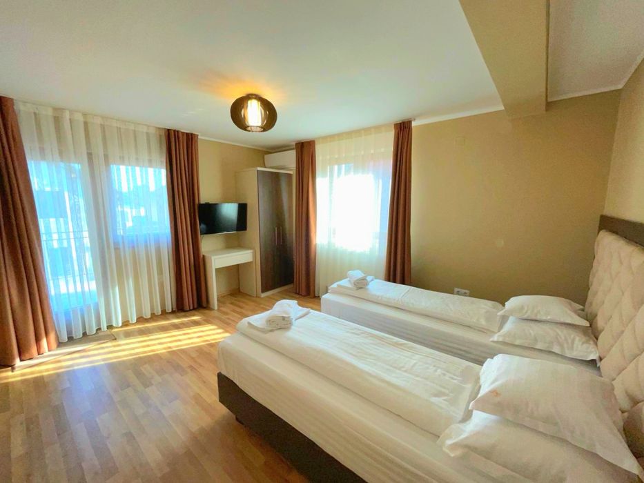 Proprietar vând casă în Sânmartin, mobilata, gata de mutat