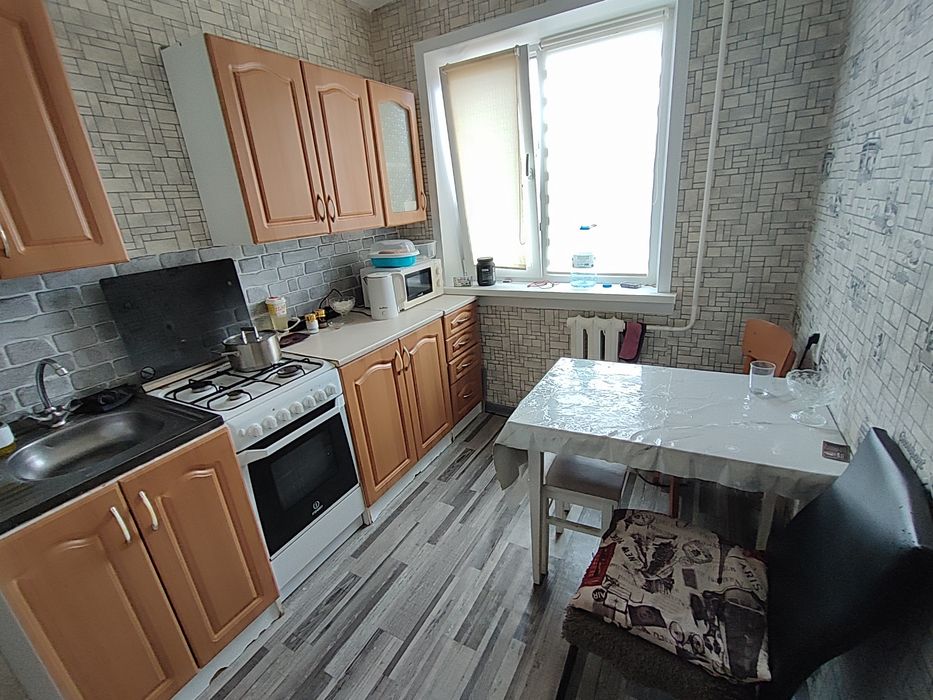 Продается 2-комн (3-52, 3 эт)