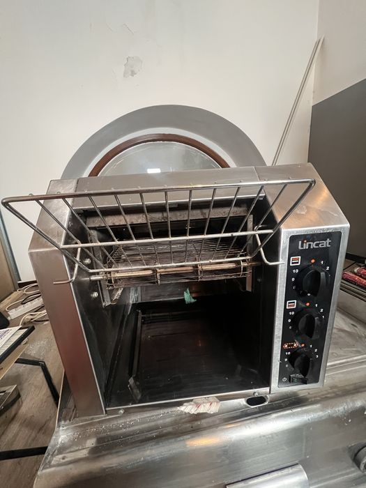 Prajitor paine 2400w