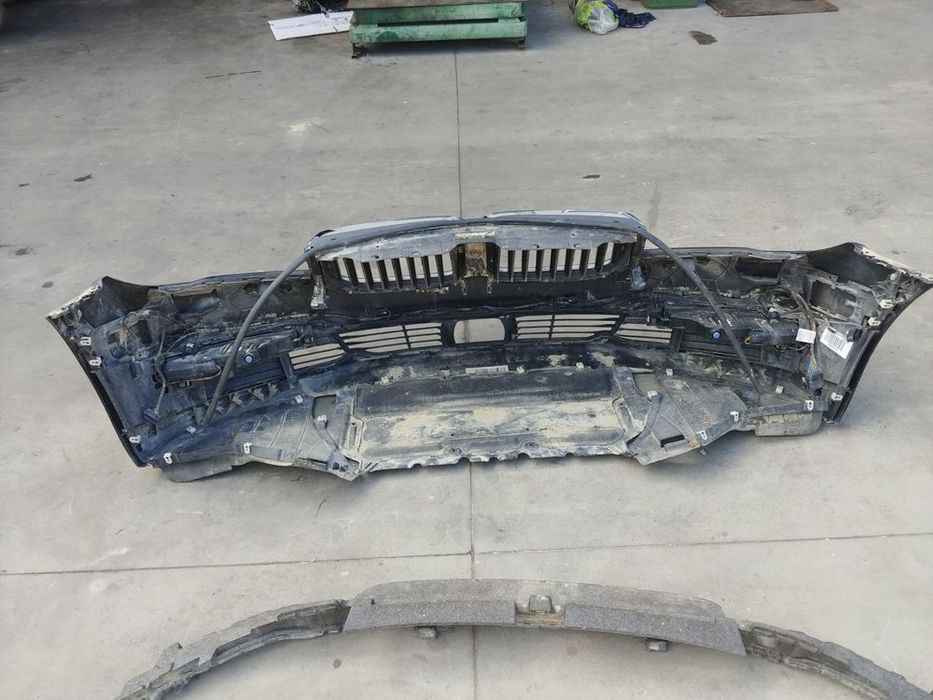 bara fata bmw 7 g11  2019
