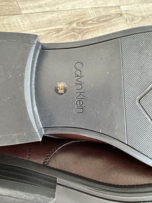 Кожаные оригинальные туфли Calvin klein