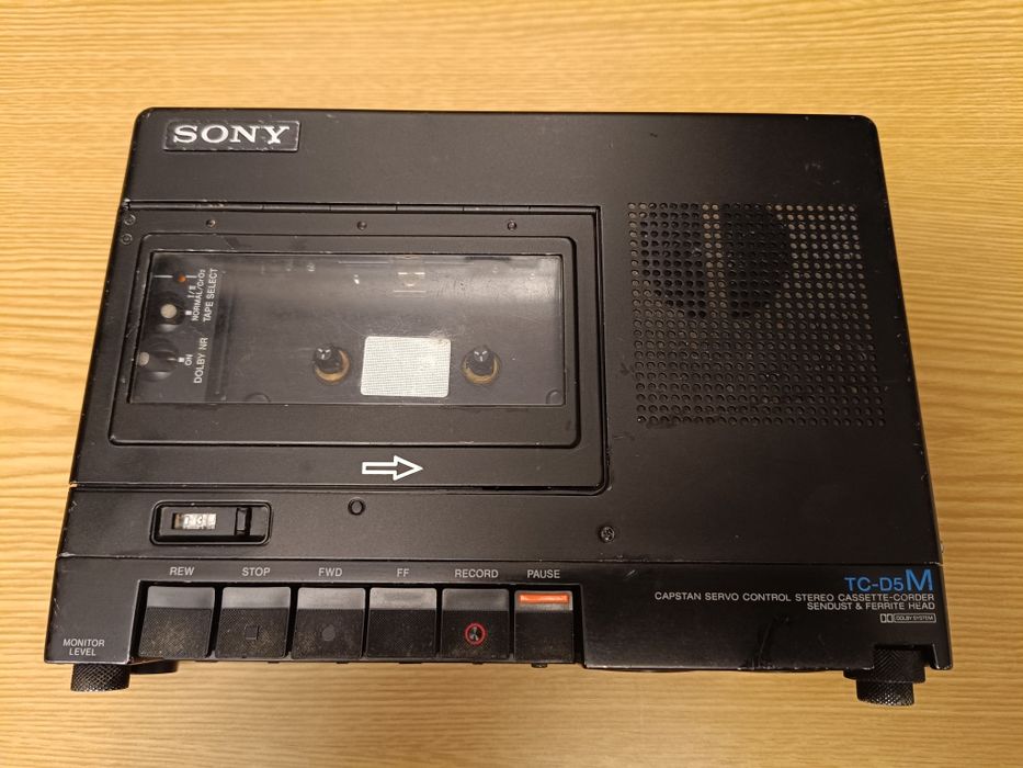 Магнитофон Sony tc-d5M