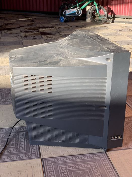 Продам телевизор