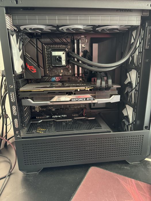 Компютър asus b-760f wifi gaming