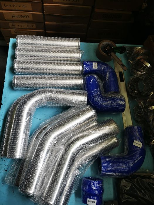 Алуминиеви тръби за турбо пътища Т скоби снадки силиконови маркучи