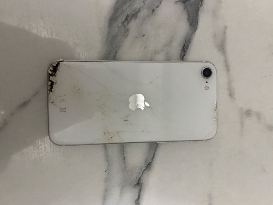 Iphone Se 2020 сатылады