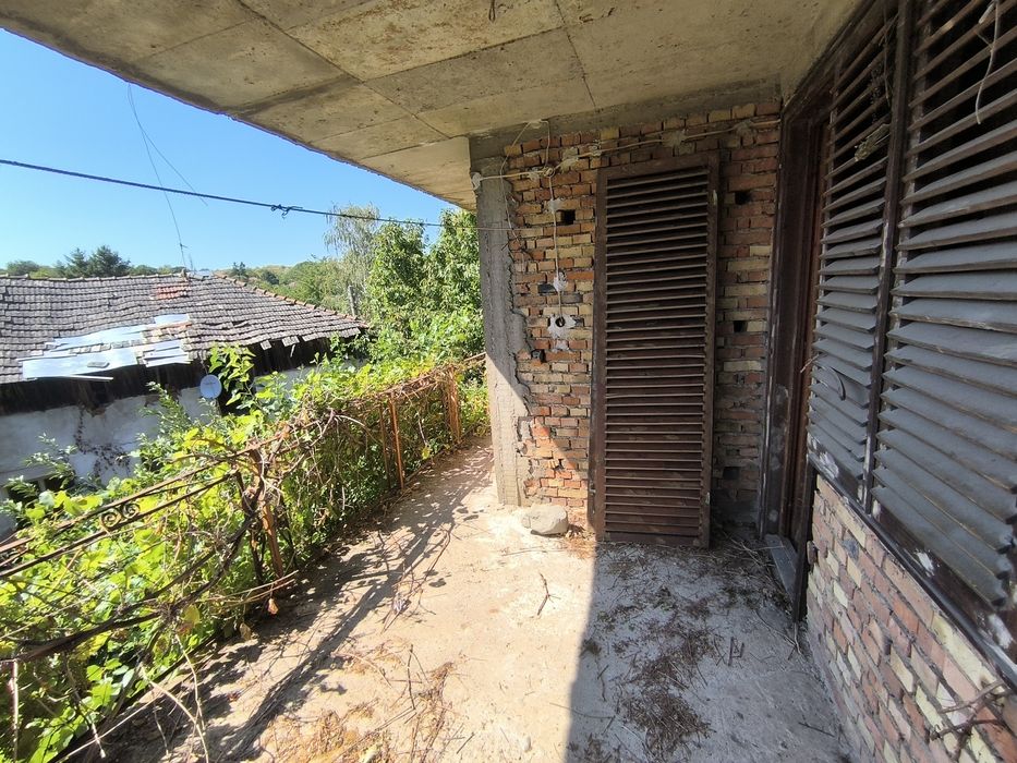 Продава се Къща в с. Тияновци, Област Видин - 320 кв.м за 76 €/кв.м - Снимка #4