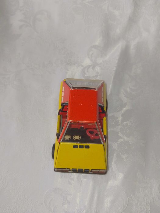 Стара   Руска Ламаринена Играчка,  Количка