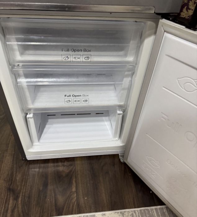 Холодилник Самсунг