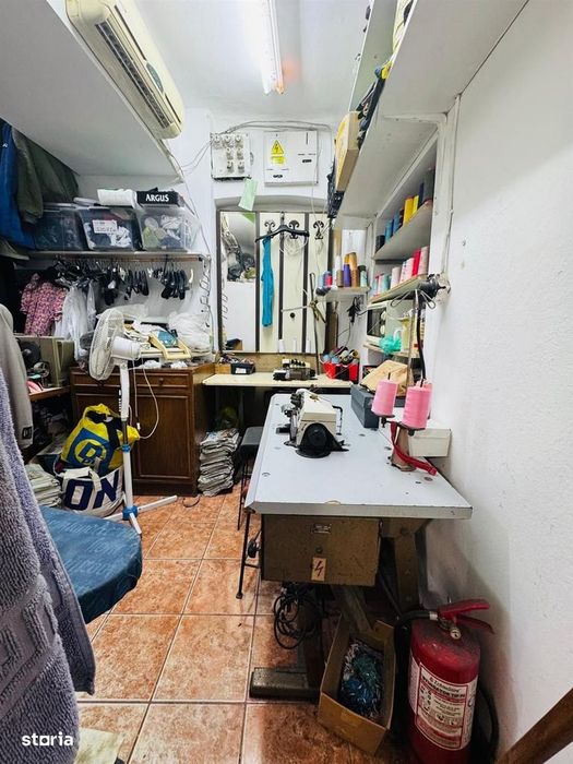 Spatiu comercial la demisol Central cu boxa