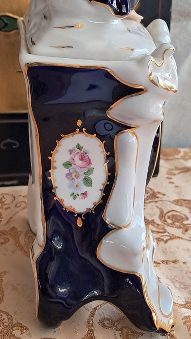 Порцеланов часовник Royal Dux Bohemia