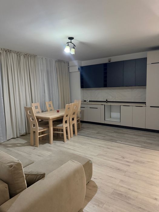 Vand apartament pe str Trotus bloc nou.