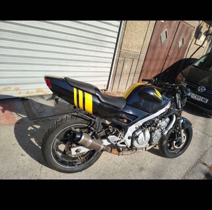 Продавам Honda cbr600