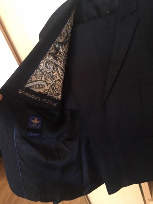 Продам костюм