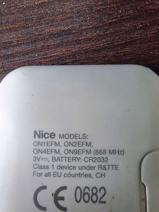 Telecomanda originala Nice ON2EFM 2 canale 868.46 MHz albastru ONE2EFM